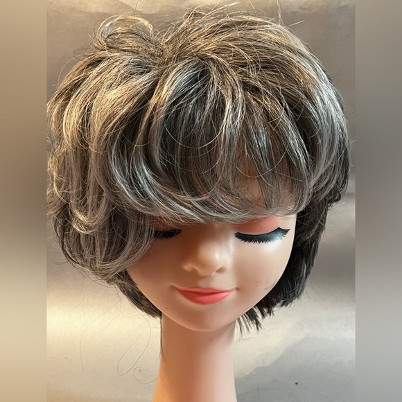 Short Wig Layered Curly Pixie Gray mixed Black color Wig - Picture 9 of 9